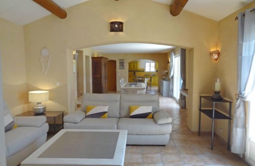 Eyragues House | Siflora by Interhome