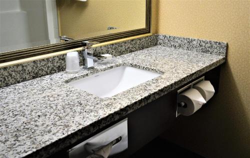 Melville Hotel | Sigma Inn & Suites