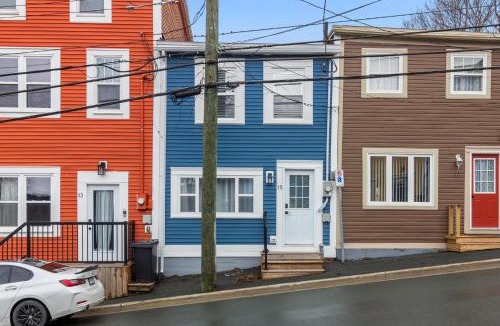 Downtown St. John's House | Signal Hill Elegance 3Bd AC Hiking