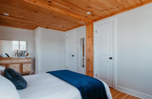 Downtown St. John's House | Signal Hill Lookout - 2 Bed 2 Bath - Harbour View