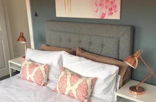 Hamilton Apartment | Signature - Hamilton House