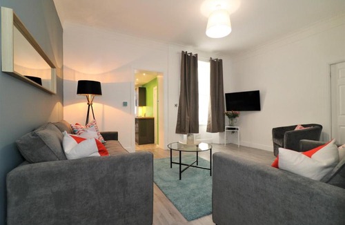 Hamilton Apartment | Signature - Hamilton House