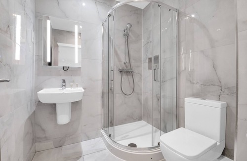 Valentines Hotel | Signature Hotel London