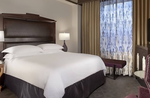 Downtown Fort Worth Hotel | Signature Room at The Ashton Hotel, Downtown Fort Worth!