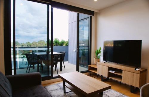 Heidelberg Heights Apartment | Signature Suite - 2BR 2Bath Stay