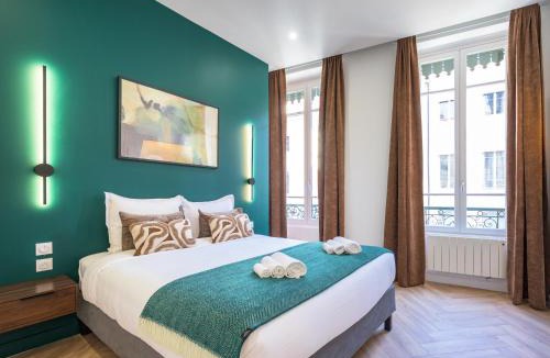 Les Cordeliers Apartment | Signature suite - 3BR - Hyper Centre - 6p