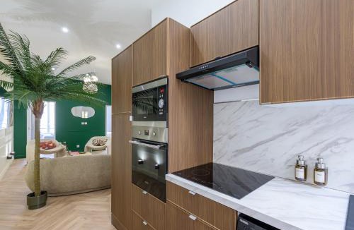 Les Cordeliers Apartment | Signature suite - 3BR - Hyper Centre - 6p