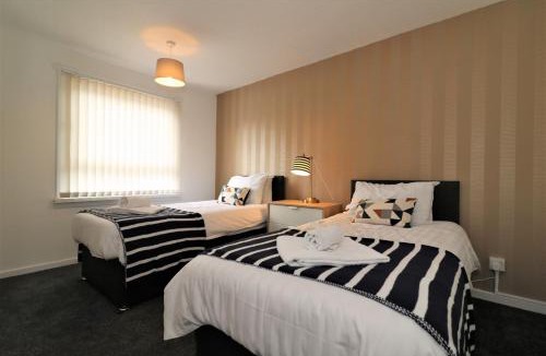 East Kilbride Apartment | Signature - Troon View