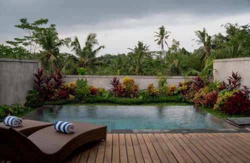 Batuan Villa | Sila Living Ubud - 1 Bedroom Private Pool Villa with Floating Breakfast