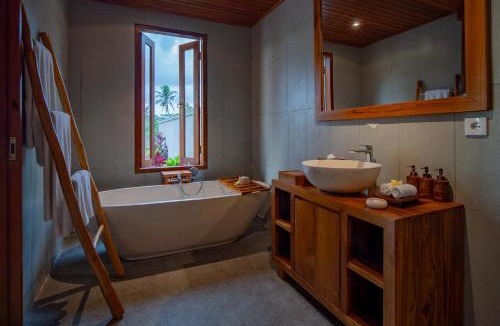Batuan Villa | Sila Living Ubud - 1 Bedroom Private Pool Villa with Floating Breakfast