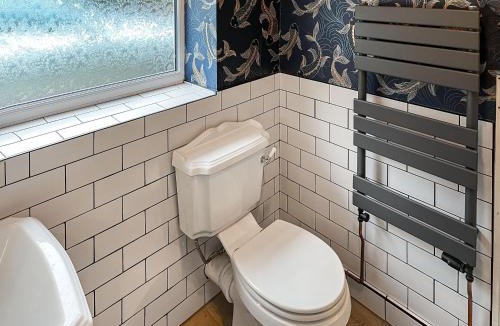 Easterside House | Silent Springs