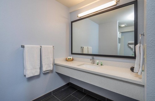 Belmont Hotel | Silicon Valley Inn