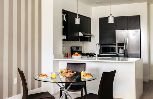 Morse Park Apartment | Silicon Valley One Bedroom with Terrace