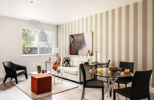 Morse Park Apartment | Silicon Valley One Bedroom with Terrace