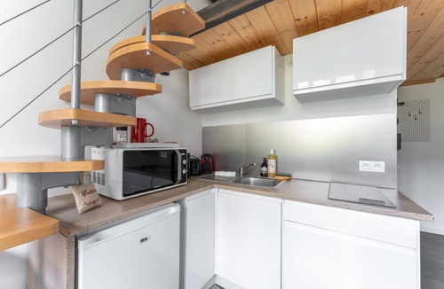 Boucle - Gros Caillou Apartment | SILK - Studio en plein coeur de Lyon