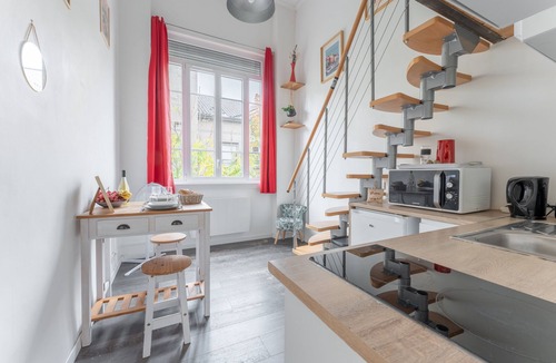 Boucle - Gros Caillou Apartment | SILK - Studio en plein coeur de Lyon