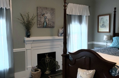 Mooresville Bed & Breakfast | Silly Chickens Lodge B&B