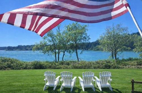 Westlake Apartment | Siltcoos Station