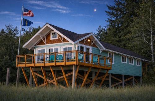 Westlake Apartment | Siltcoos Station