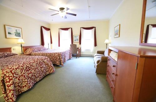 Silver Bay Hotel | Silver Bay YMCA Inn and Conference Center