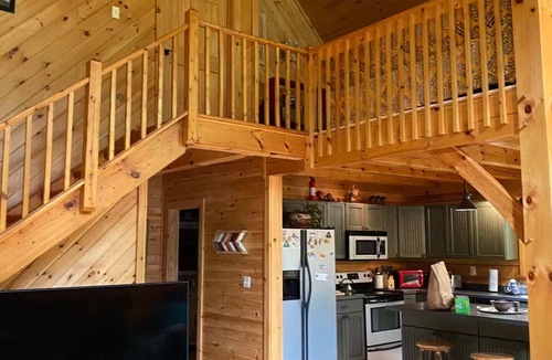 Keene Cabin | Silver Bear Cabin, 15 minutes from Whiteface!