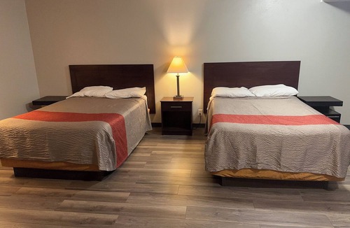 Hartford Hotel | SILVER BELL MOTEL