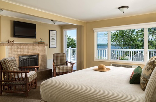 Hawley Hotel | Silver Birches