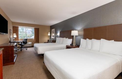 Uptown Hotel | Silver Cloud Hotel - Portland