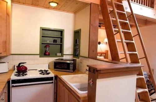 Cooke City-Silver Gate Cabin | Silver Falls—1 mile to Yellowstone, a spacious, quiet retreat near Lamar Valley