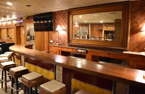 St. Anthony Hotel | Silver Horseshoe Inn