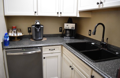 St. Anthony Hotel | Silver Horseshoe Inn