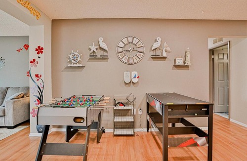 Palm Harbor House | Silver Lagoon