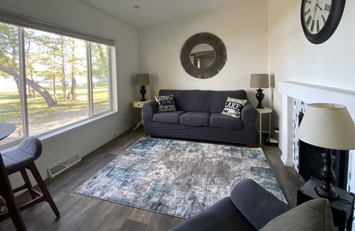 Battle Lake House | Silver Lake Escape