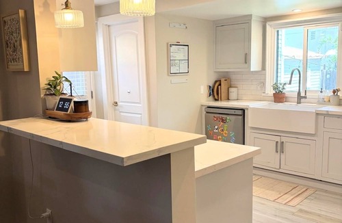 East Hollywood House | Silver Lake Gem – 3BR Home with Backyard Oasis