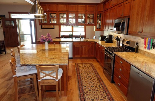 Perry House | Silver Lake Lakefront Home