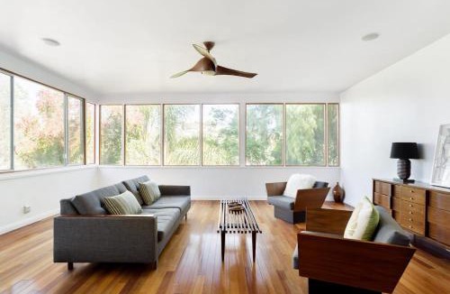 Silver Lake House | Silver Lake Mid-century Nestled in the Treetops