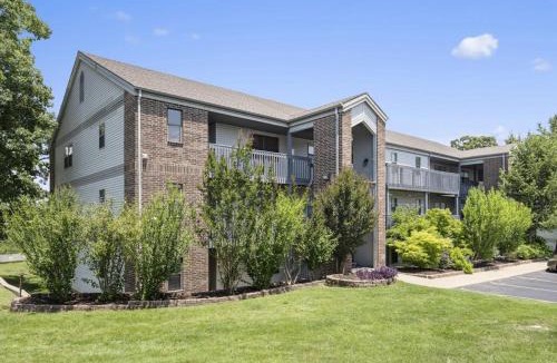 Table Rock Apartment | Silver Linings at Pointe Royale