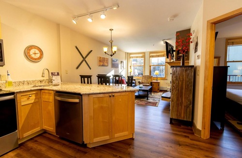 River Run Condo | Silver Mill by Summit County Mountain Retreats