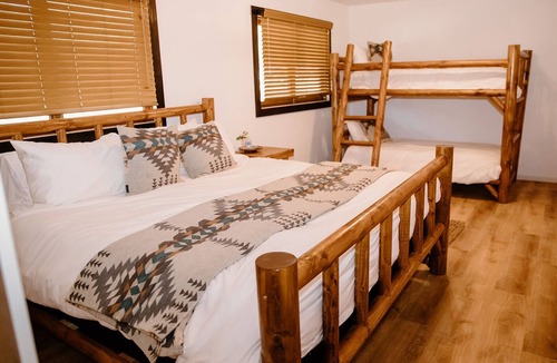 Easton Cabin | Silver Ridge Ranch