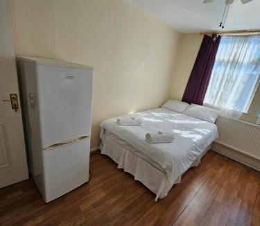 Haselbury House | Silver rooms