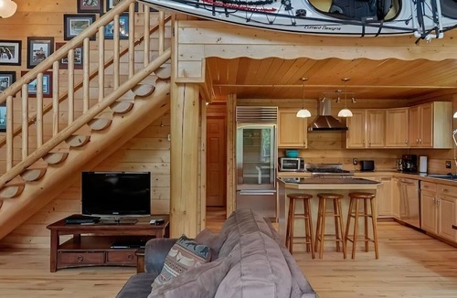 Sterling Cabin | Silver Salmon Lodge