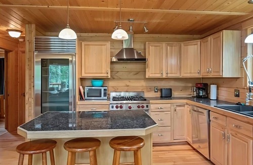 Sterling Cabin | Silver Salmon Lodge