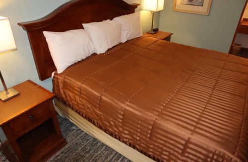 Florence Hotel | Silver Sands Motel