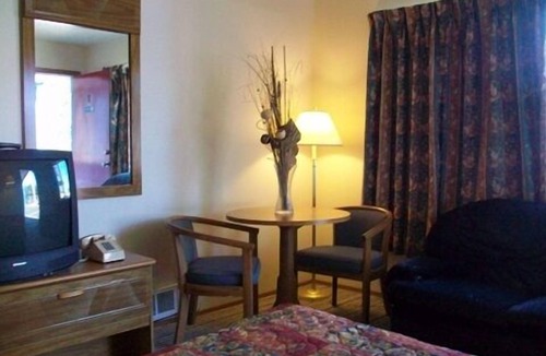 Florence Hotel | Silver Sands Motel