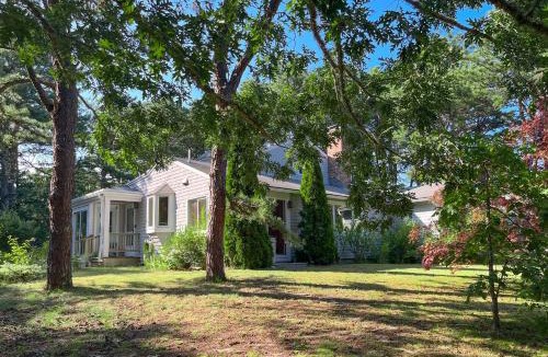 Wellfleet House | Silver Spring