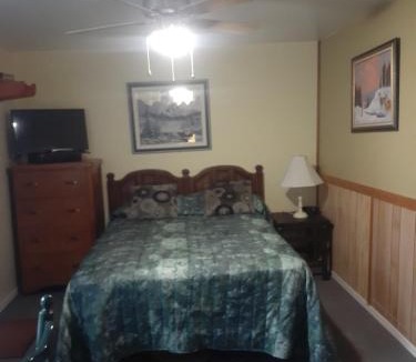 Harcourt Resort | Silver Springs Cottage Resort