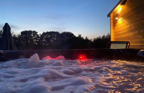 Monmouth Ski Chalet | Silver Springs Farm Lodge