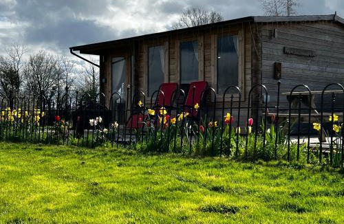 Monmouth Ski Chalet | Silver Springs Farm Lodge