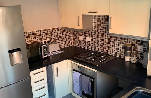 Ashby-de-la-Zouch House | Silver Stag Properties, Spacious 3 BR Haven