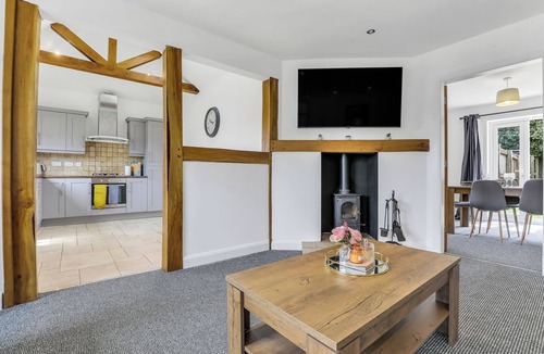 Newbold Coleorton House | Silver Stag Properties, 3 BR Dormer Bungalow